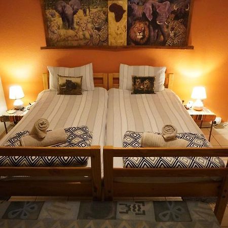 Okahandja Guesthouse Ngoại thất bức ảnh