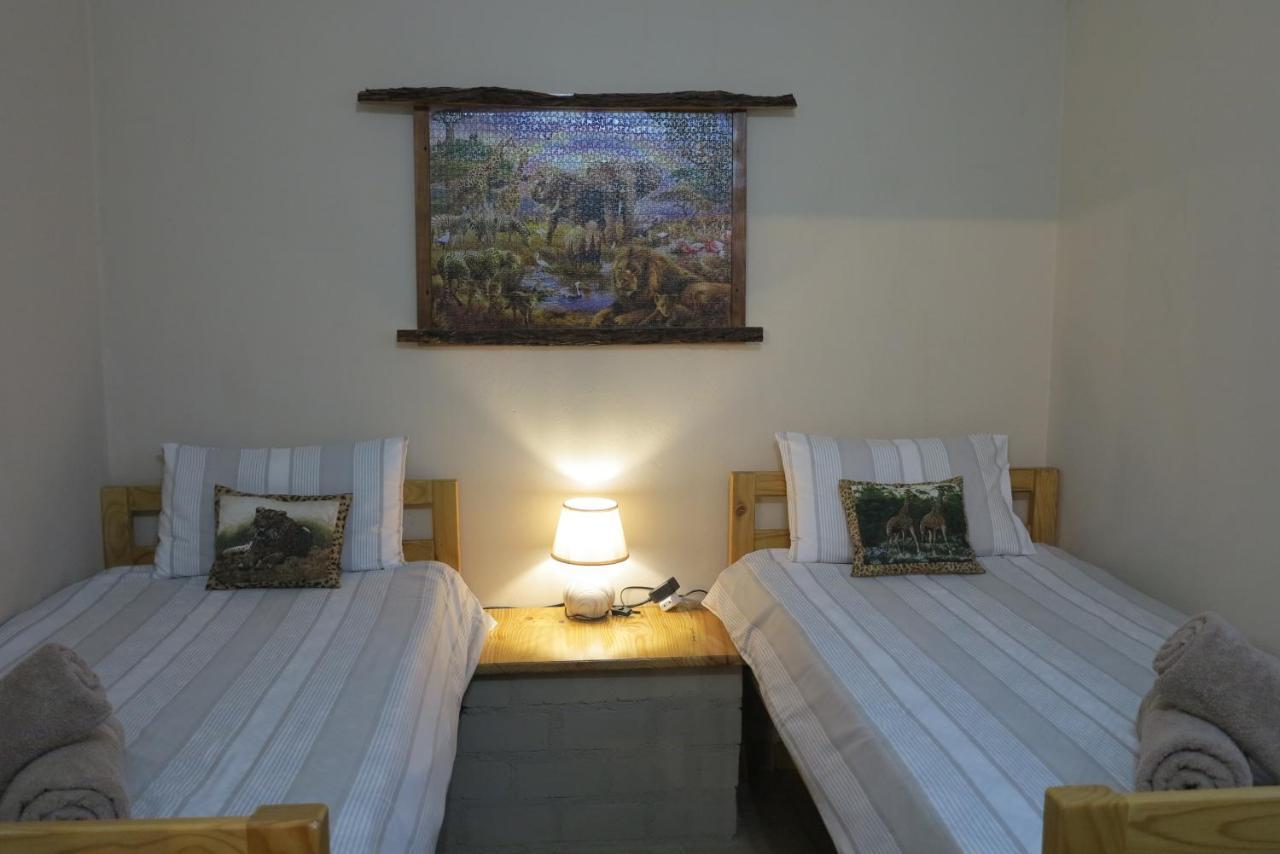 Okahandja Guesthouse Ngoại thất bức ảnh