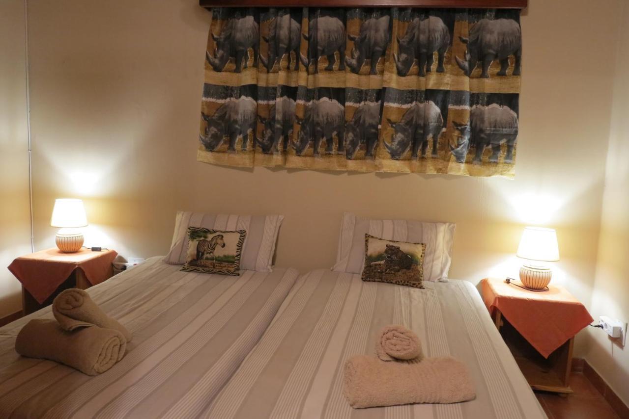 Okahandja Guesthouse Ngoại thất bức ảnh
